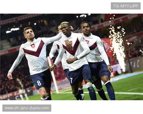 法甲经典进攻配合战术解析及实例