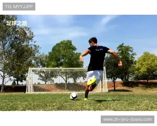 青少年足球教学：插花脚基础训练提升控球协调性